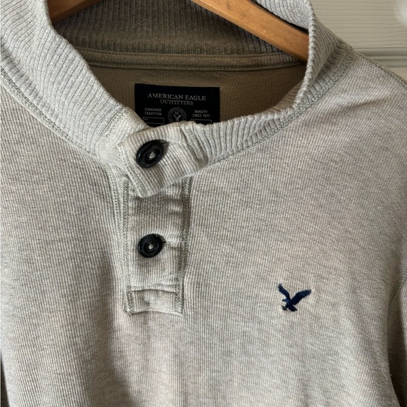 American Eagle Men’s Long sleeve - Picture 4 of 4